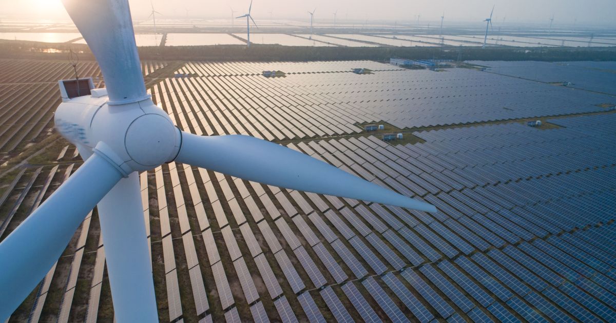 Integração geração distribuída e recarga de veículos: economia e projeto solar